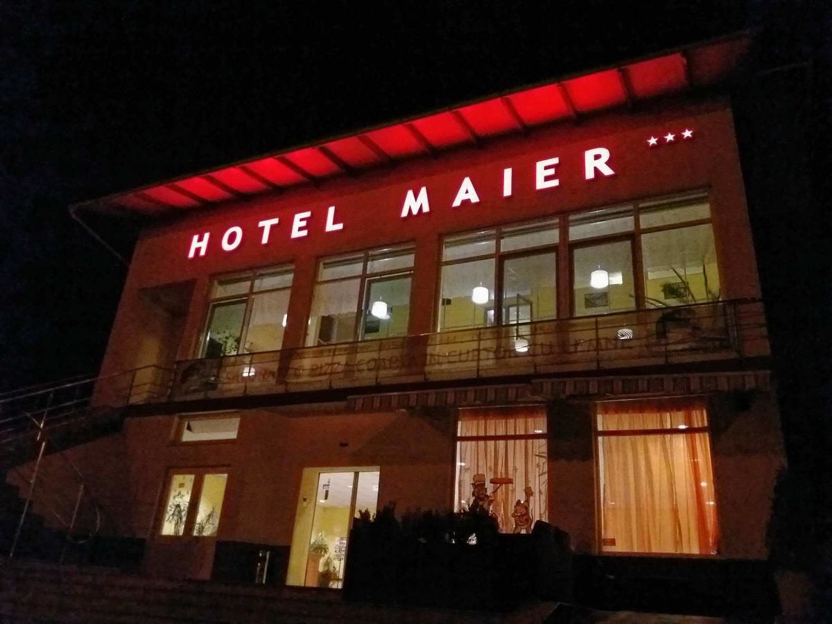 Отель Hotel Maier Хунедоара-9