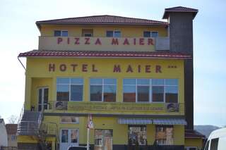 Отель Hotel Maier Хунедоара-3